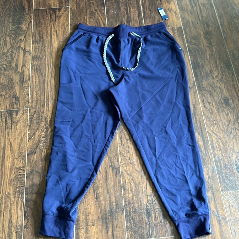 Jaanuu jogger scrubs